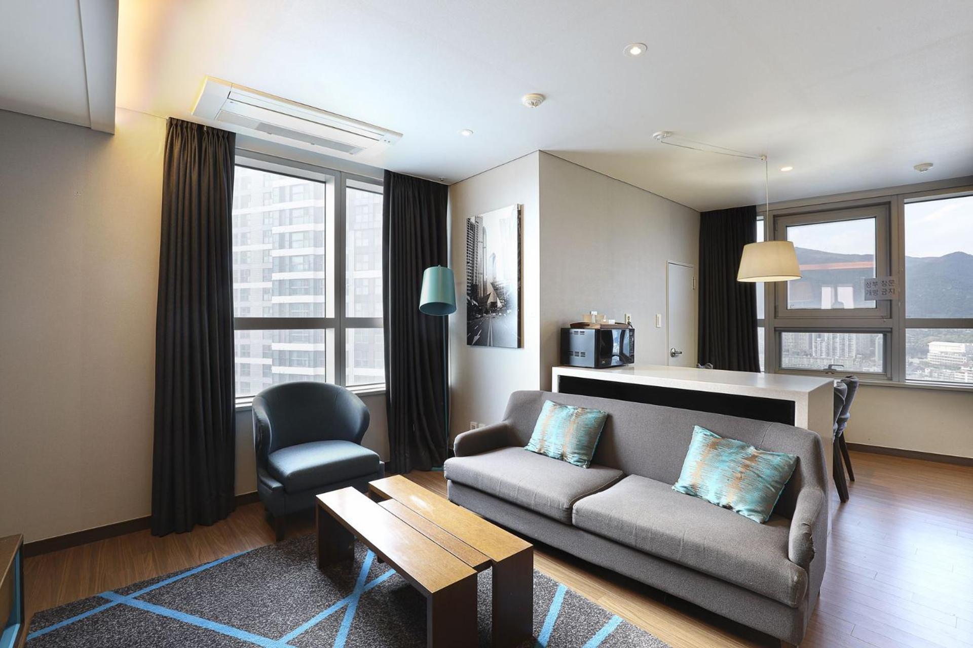 W Residence Hotel Пусан Екстер'єр фото
