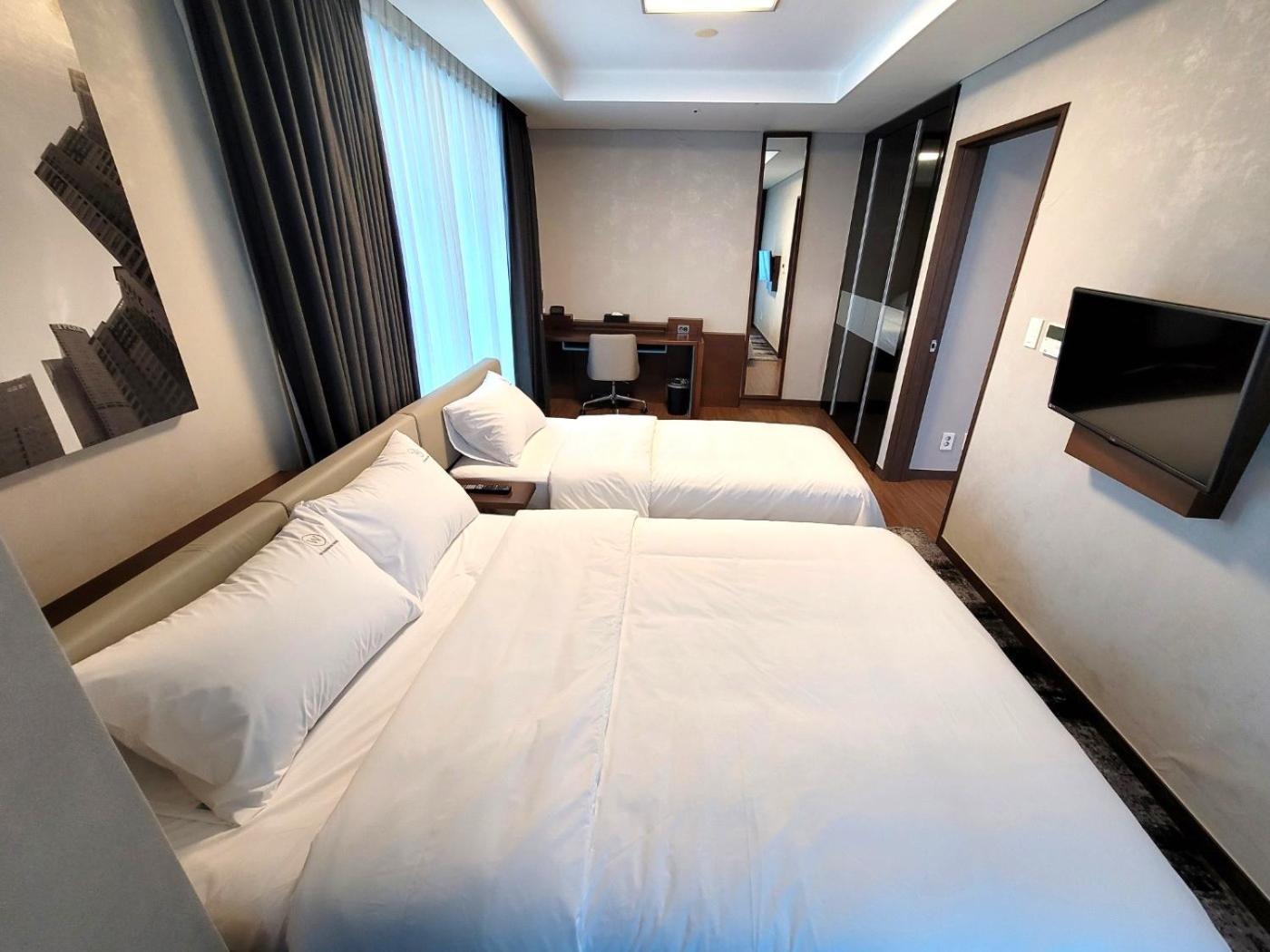 W Residence Hotel Пусан Екстер'єр фото